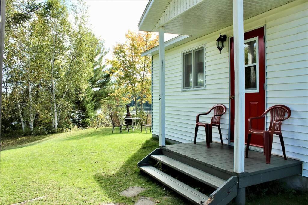 Chalet Au Bord Du St-Maurice La Tuque Luaran gambar